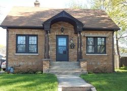 Pre-foreclosure in  MORGAN ST Elgin, IL 60123