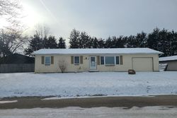 Pre-foreclosure Listing in BIRCH AVE WAVERLY, IA 50677