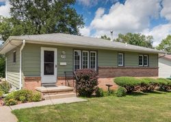 Pre-foreclosure in  WEDGEWOOD RD Des Moines, IA 50317