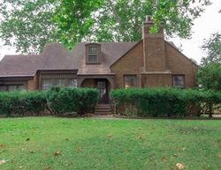 Pre-foreclosure in  E SHERIDAN AVE Des Moines, IA 50313