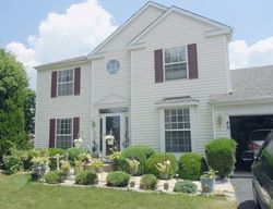 Pre-foreclosure in  BUCHANAN LN Streamwood, IL 60107
