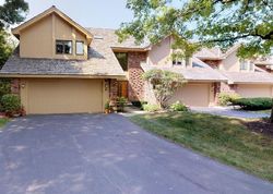 Pre-foreclosure Listing in OAK CREEK CT WILLOWBROOK, IL 60527