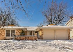  Newport Dr, Bolingbrook IL