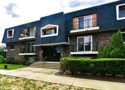 Pre-foreclosure Listing in SANDERS RD APT 2D NORTHBROOK, IL 60062
