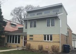 Pre-foreclosure in  W 106TH ST Oak Lawn, IL 60453