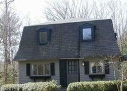 Pre-foreclosure in  LAWTON RD Canton, CT 06019
