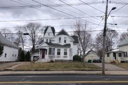 Pre-foreclosure Listing in COLUMBUS AVE NORTH EASTON, MA 02356