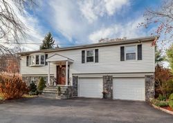 Pre-foreclosure in  QUINLAN ST Yorktown Heights, NY 10598