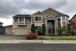 Pre-foreclosure in  168TH STREET CT E Puyallup, WA 98374