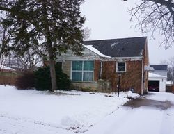 Pre-foreclosure in  HARLEM AVE Glenview, IL 60025