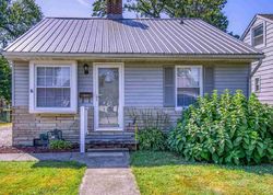Pre-foreclosure in  E OLMSTEAD AVE Evansville, IN 47711