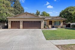 Pre-foreclosure in  W CERES AVE Visalia, CA 93291