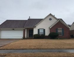 Pre-foreclosure in  ROUNDLEAF DR Memphis, TN 38125