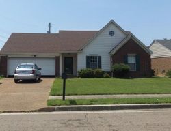 Pre-foreclosure in  ROUNDLEAF DR Memphis, TN 38125