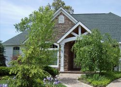  Forest Edge Dr, Cuyahoga Falls OH