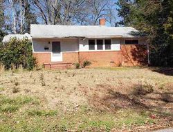 Pre-foreclosure in  FLEETWOOD CIR Spartanburg, SC 29306