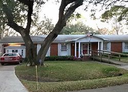 Pre-foreclosure in  TARA RD Charleston, SC 29407