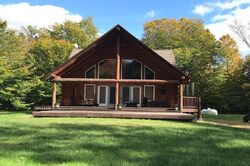 Pre-foreclosure in  HOPKINS RD Garrettsville, OH 44231