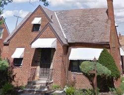 Pre-foreclosure in  COLONY RD Cleveland, OH 44118