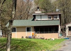 Pre-foreclosure Listing in FERN RIDGE RD BLAKESLEE, PA 18610