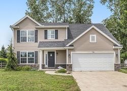 Pre-foreclosure Listing in GRAND OAK DR TEMPERANCE, MI 48182