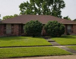Pre-foreclosure in  N RIDGE DR Baton Rouge, LA 70811