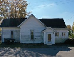 Pre-foreclosure Listing in S PILLSBURY ST MILROY, IN 46156