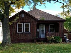 Pre-foreclosure in  SUNSET BLVD Pekin, IL 61554