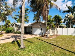 Pre-foreclosure in  SE 13TH AVE Deerfield Beach, FL 33441
