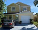  W Daffodil Ln, Hollywood FL