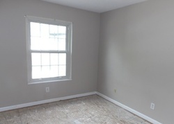  Treeview Ct, Louisville KY