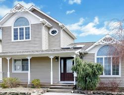 Pre-foreclosure in  W LIDO PROMENADE Lindenhurst, NY 11757