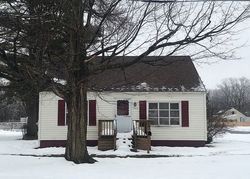 Pre-foreclosure in  FLORIDA RD N Syracuse, NY 13211