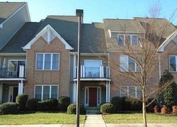  Avondale Ln, Newport News VA