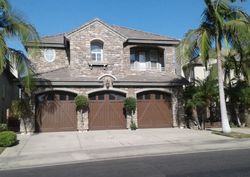 Pre-foreclosure Listing in LOWE DR PLACENTIA, CA 92870