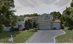  English Ivy Ln, Lake Grove NY
