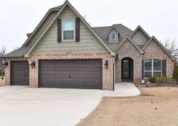 Pre-foreclosure in  W EDGEWATER ST Broken Arrow, OK 74012