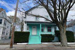 Pre-foreclosure in  ARLINGTON ST Lynn, MA 01902