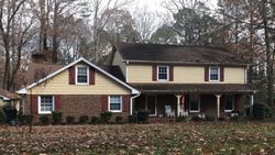 Pre-foreclosure in  CLIFF TOP CT Raleigh, NC 27613