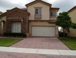 Pre-foreclosure in  SW 87TH PL Miami, FL 33190