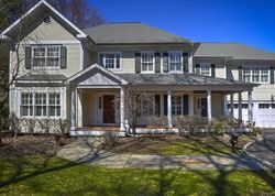 Pre-foreclosure Listing in GREENS FARMS RD WESTPORT, CT 06880