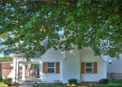 Pre-foreclosure Listing in OUTLOOK ST MISSION, KS 66202