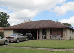 Pre-foreclosure in  RIVERCREST AVE Baton Rouge, LA 70807