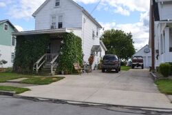  Walnut St, Roaring Spring PA