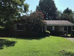 Pre-foreclosure in  RUNNING DEER RD Charlotte, NC 28214