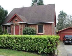 Pre-foreclosure in  NE 110TH ST Seattle, WA 98125