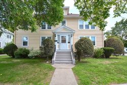 Pre-foreclosure in  LOCKELAND AVE Arlington, MA 02476