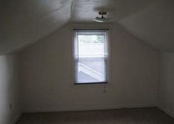 Pre-foreclosure in  RENWICK DR Youngstown, OH 44514