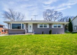 Pre-foreclosure in  FLORENCE AVE Steger, IL 60475