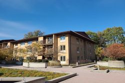 Pre-foreclosure Listing in W TALCOTT RD APT 208 PARK RIDGE, IL 60068